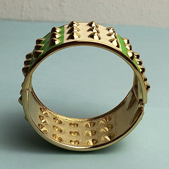 Statement Chunky Spiked Enamel Hinged Bangle Bracelet Bright Green Crean… - Picture 7 of 8